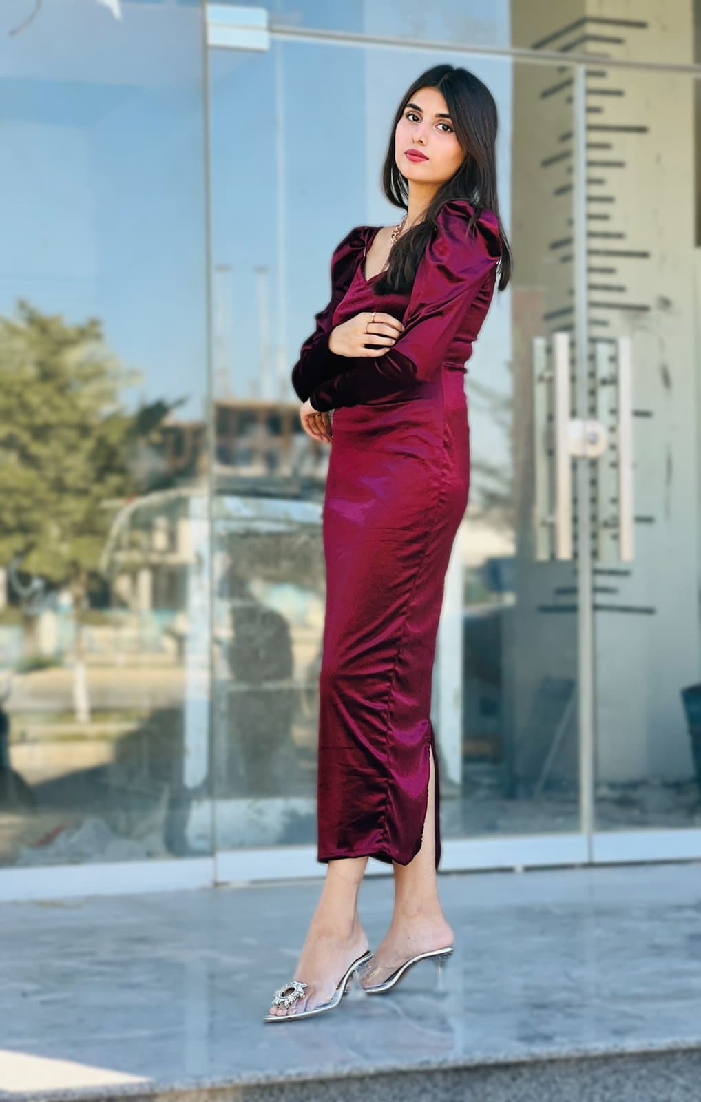 Ruby Velvet Bodycon Dress – image 3