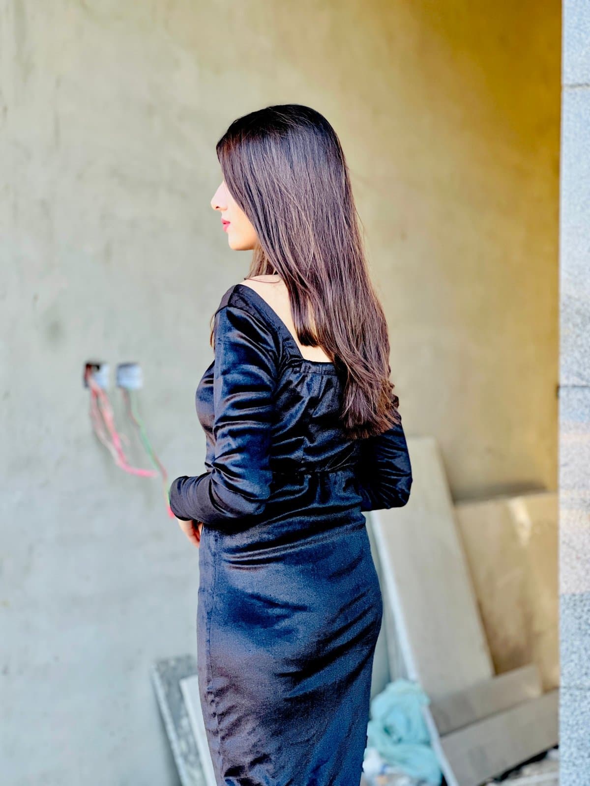 Estella Velvet Bodycon Dress – image 5
