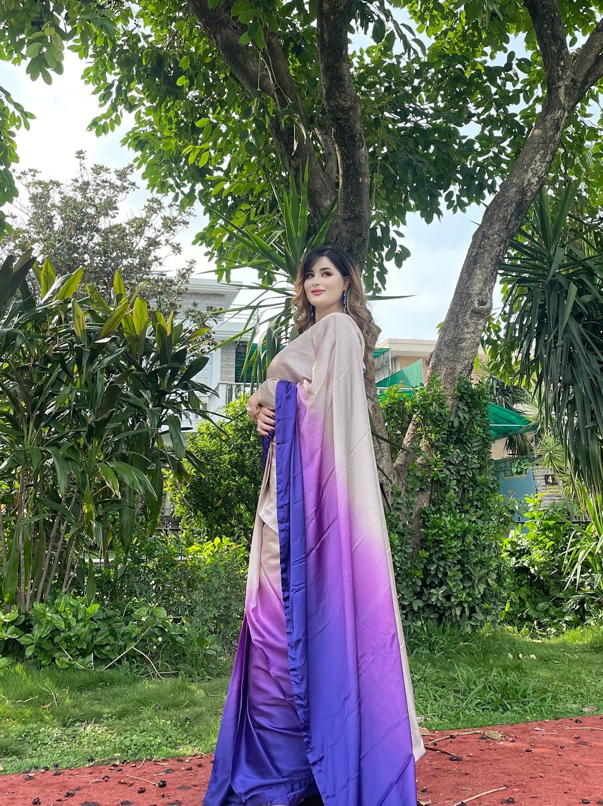 Amethyst Ombre Saree – image 3